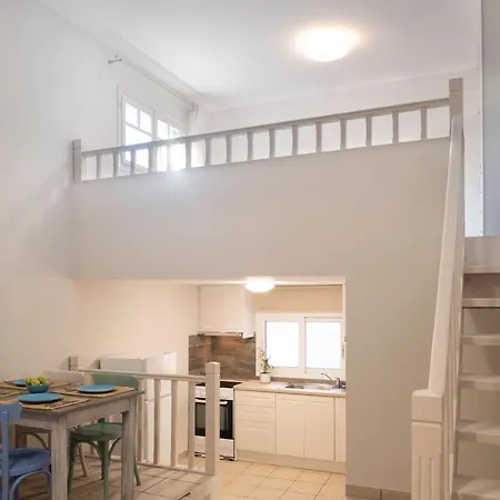 Mistral Apartment *